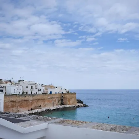 Terrazza Rossa Di Millo