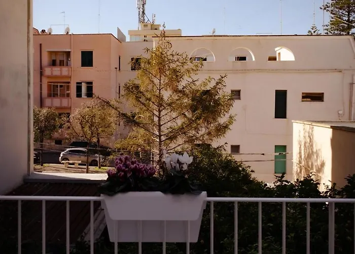 Terrazza Rossa Di Millo *